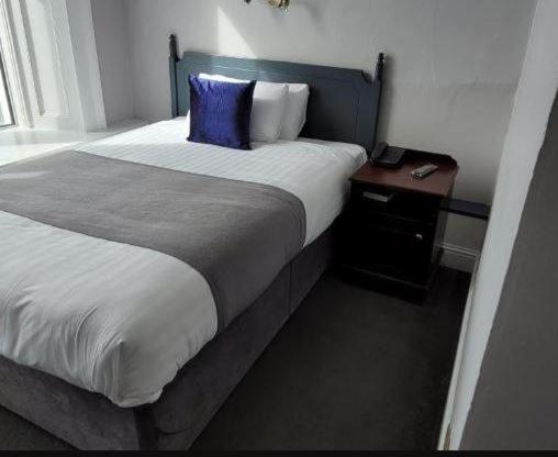 קוב Commodore Hotel מראה חיצוני תמונה