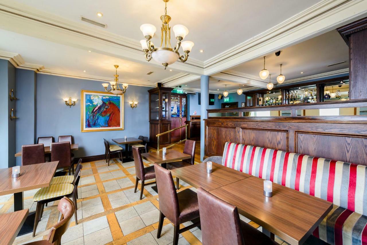 קוב Commodore Hotel מראה חיצוני תמונה
